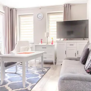 https://al-dom-apartamenty-apartament-olymp-302.kolobrzeghotels.com