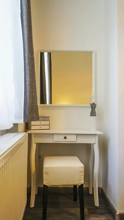Downtown Deluxe Apartment Eger